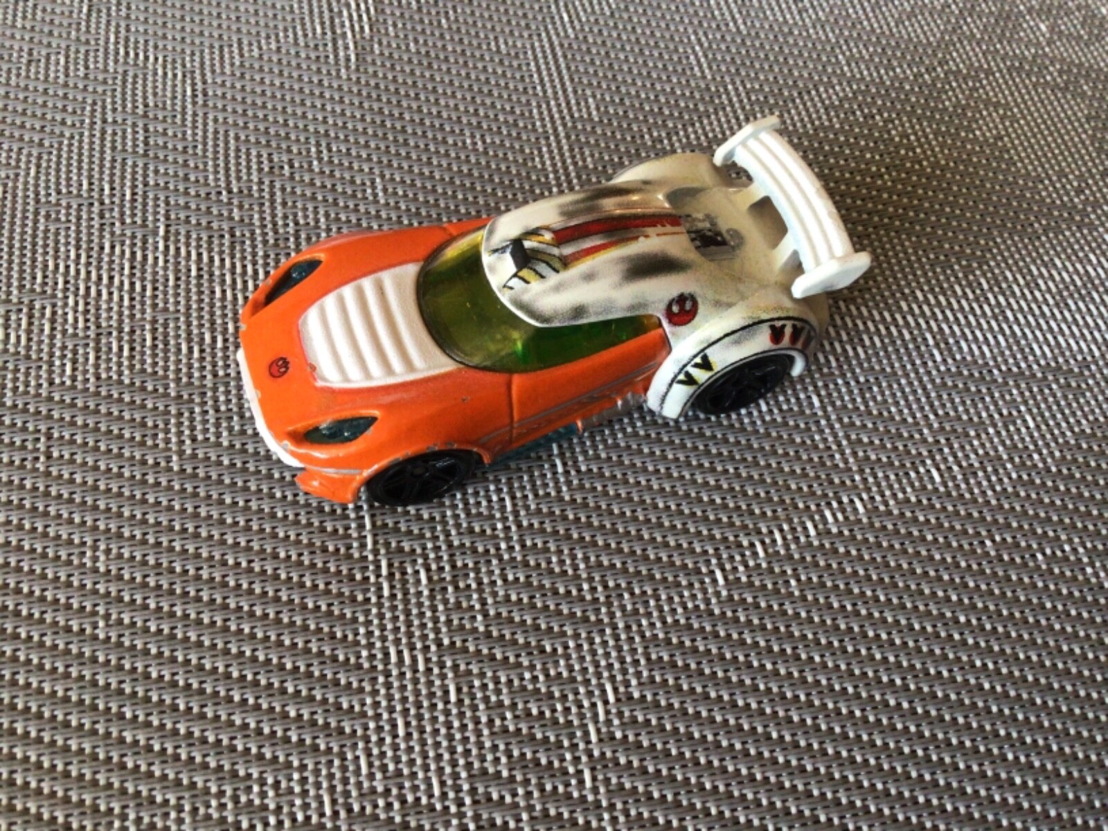 カーズ　スターウォーズ タカラトミー トミカ スター・ウォーズ SC-06 スター・カーズ C