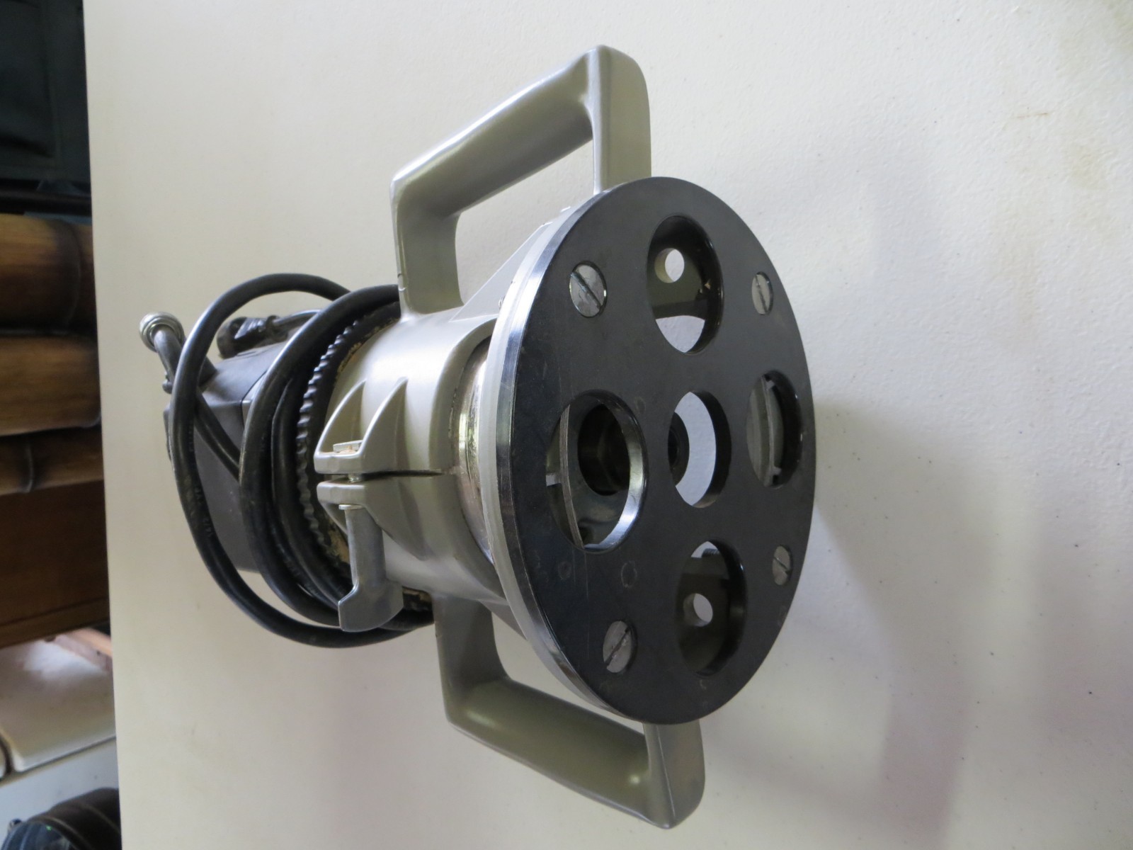 Porter-Cable 75182 Speedmatic production Router 3 1/4 Peak HP 5 Speed 75361 Base