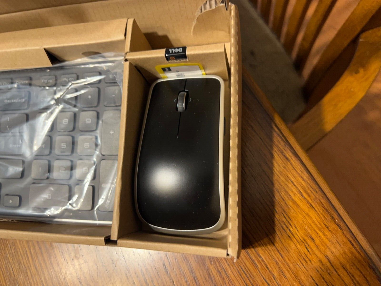 MINT CONDITION ~ DELL™  KM714  Wireless Keyboard and Mouse Combo~ READ!