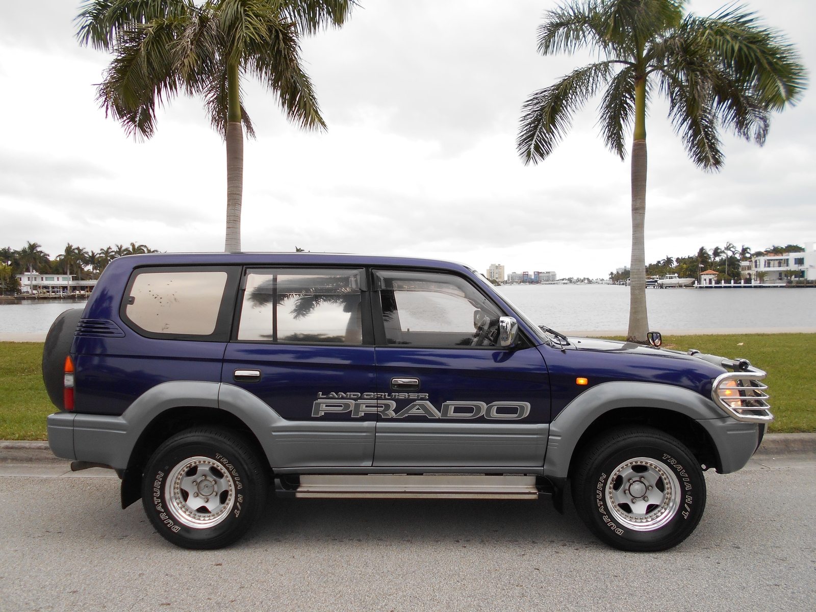 1997 TOYOTA LAND CRUISER PRADO TX TURBO DIESEL 4WD 3ed ROW JAPAN IMPORTED JDM