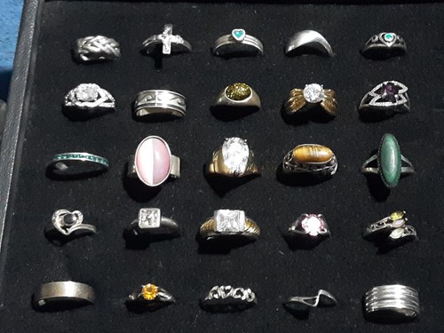 Mixed Lot of 25 Sterling Silver Rings Lots of Gemstones