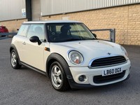2011 MINI HATCHBACK 1.6 First 3dr HATCHBACK PETROL Manual