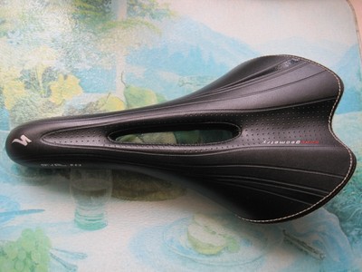 specialized rival saddle