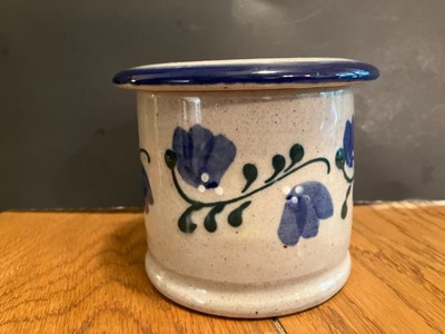 Great Bay 2006 Art Pottery  Crock Type Container Blue Floral W/ Insert Cover