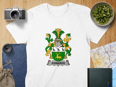 Edwards Surname Irish Heraldry Unisex T-Shirt