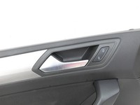 VW Touran II 5T 15-22 Türverkleidung Türpappe Links Vorne VW Touran II 5T 15-22 11.03.2016 5TB867011D gebraucht Vorschau 4