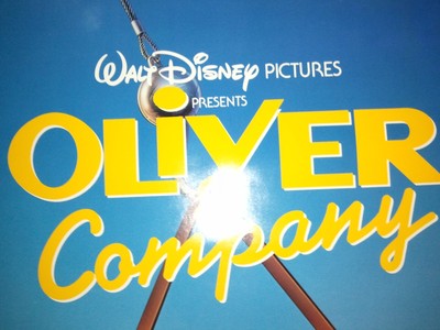 OLIVER & COMPANY 1988 ORIGINAL Rolled MOVIE POSTER 27x41