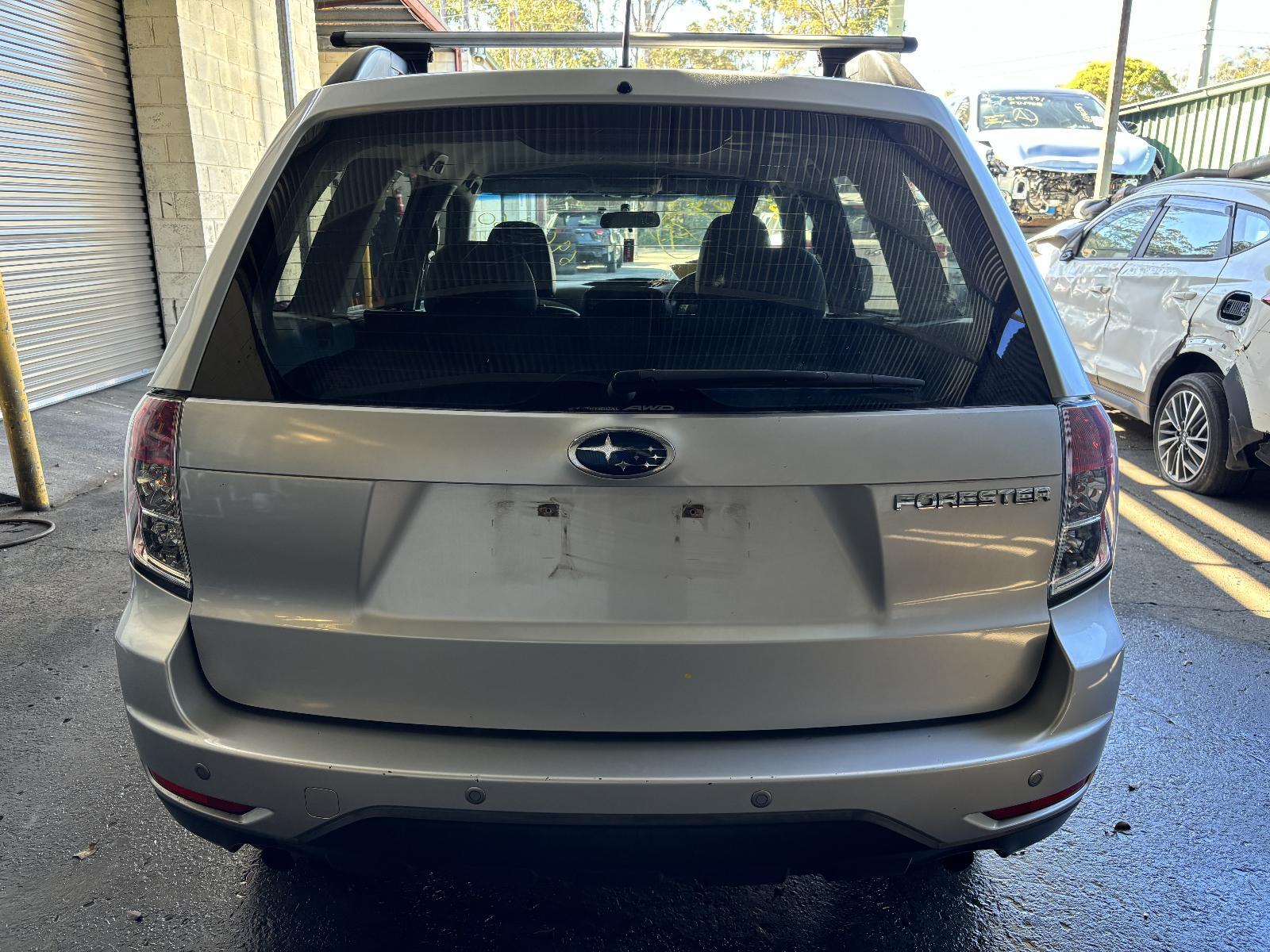 2010 Subaru Forester RIGHT DOOR MIRROR SH BLACK NON FLASHER HEATED LARGE TYPE (5 image 8