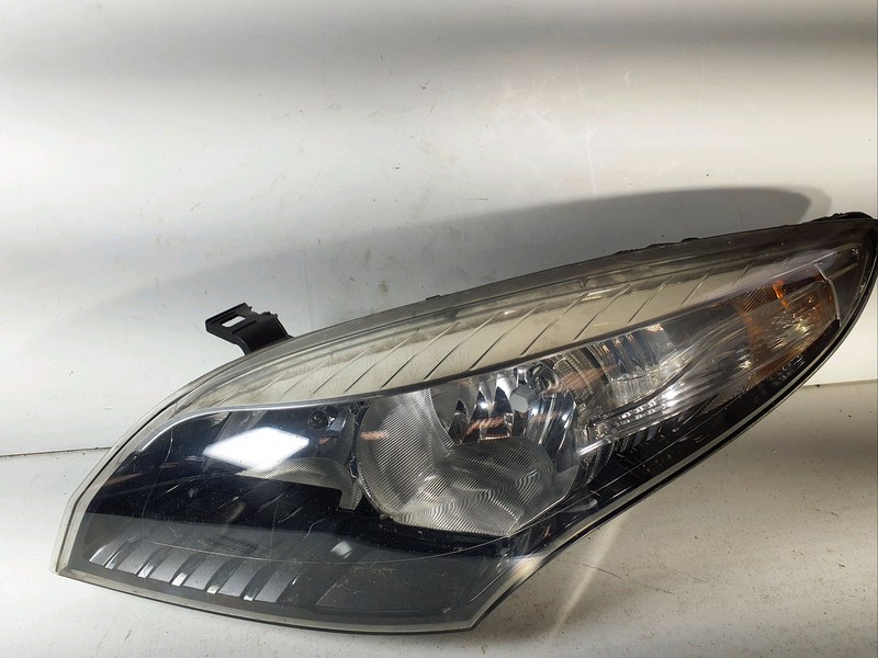 Phare G Renault Megane 3 260609764r