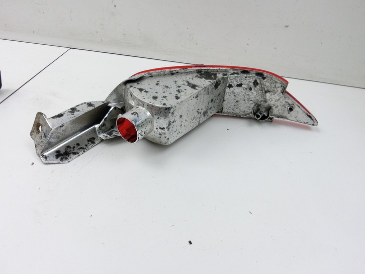 Ford Fiesta JA8 VII 08-12 Nebelschlussleuchte Links Hinten Ford Fiesta JA8 VII 08-12 19.01.2009 8A61-15K273-AD gebraucht Bild 5