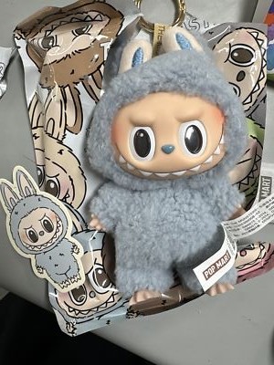 アイドル POP MART Exciting Macaron LABUBU soymilk Labubu The Monsters Exciting Macaron Vinyl Face Series Soy