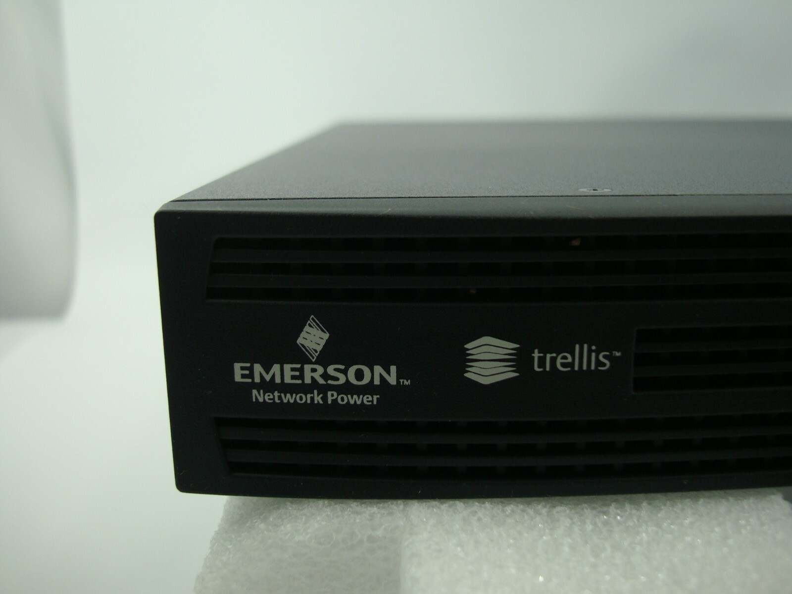 Emerson UMG4000-400 Universal Management Gateway 40-Ports