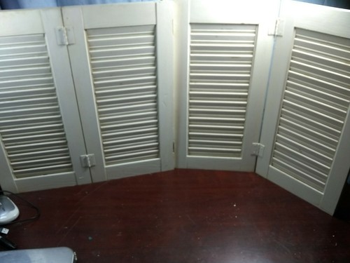 Vintage White WoodOld Window Shutters Louvered Country Cottage Shabby Chic 1 Set