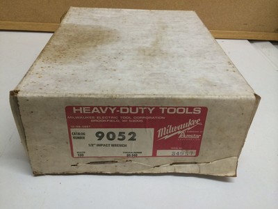 New Milwaukee 9052 1/2