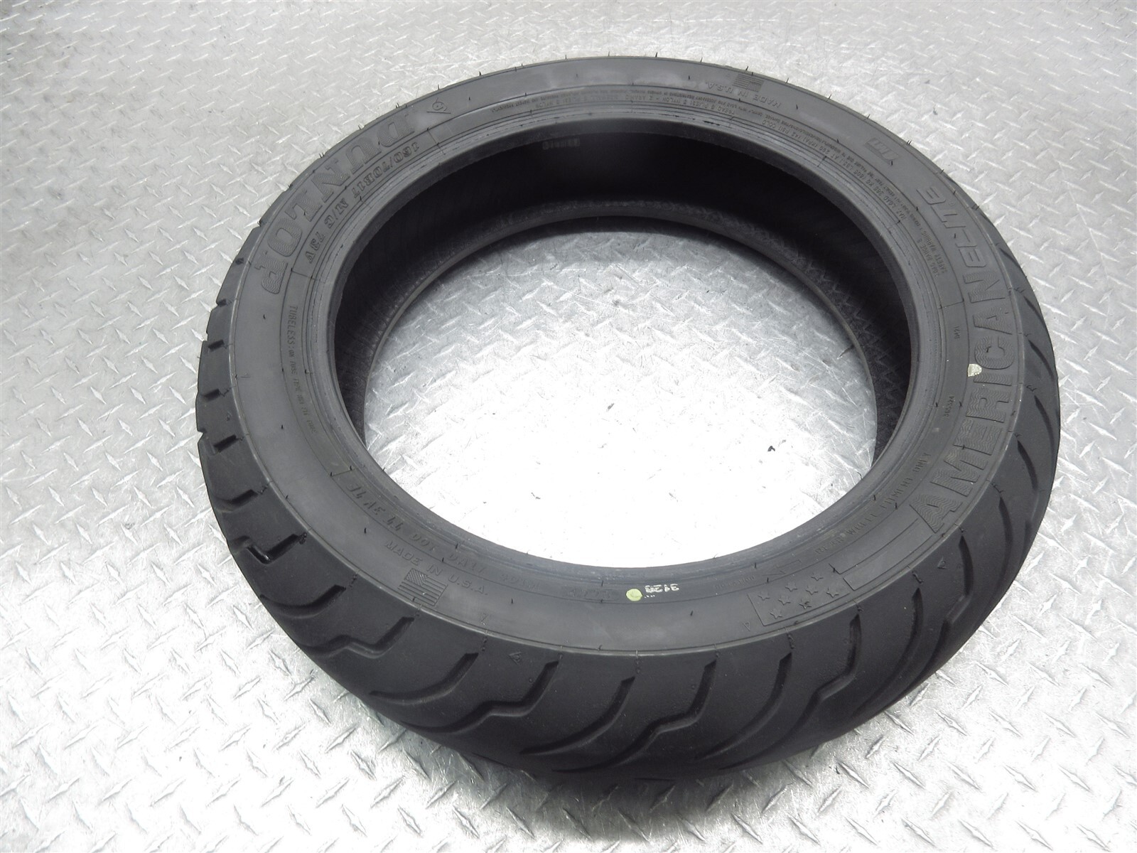 Dunlop American Elite Rear Back Motorcycle Tire Tyre 160/70