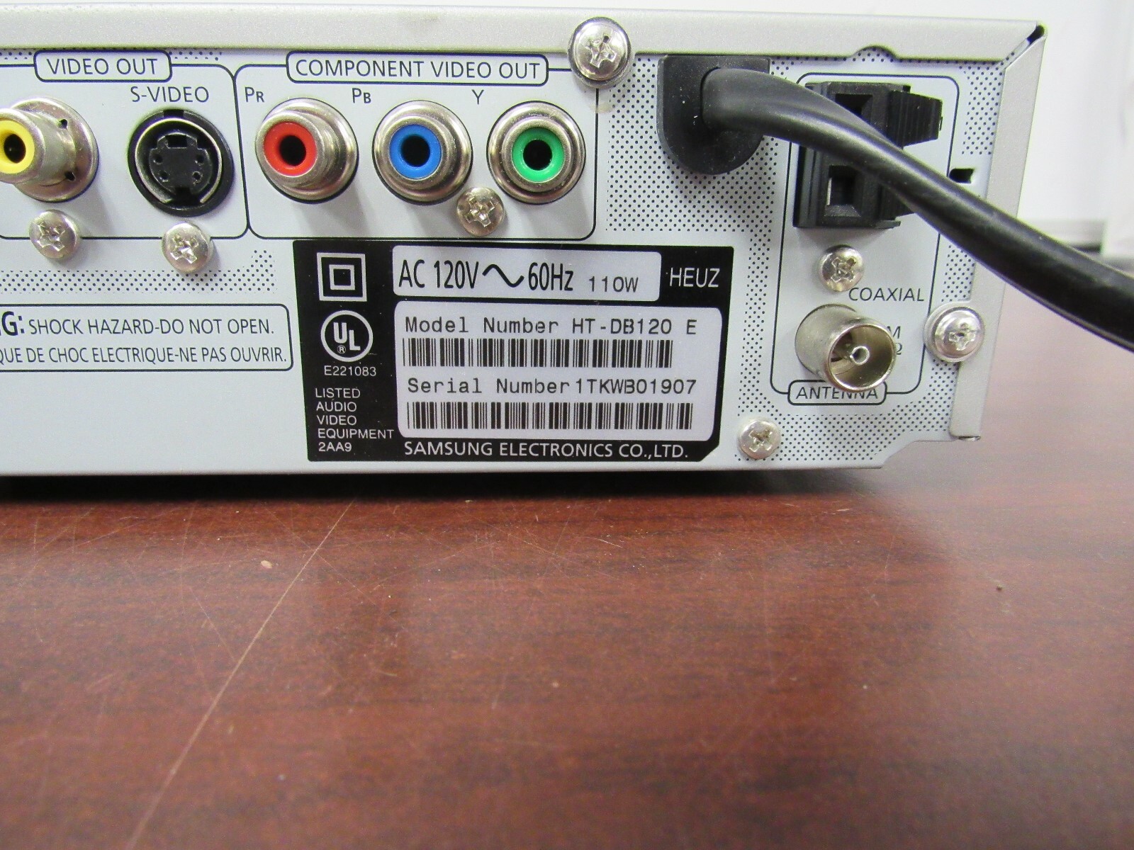 Samsung DVD Home Theater System HT-DB120 - E   [51D]