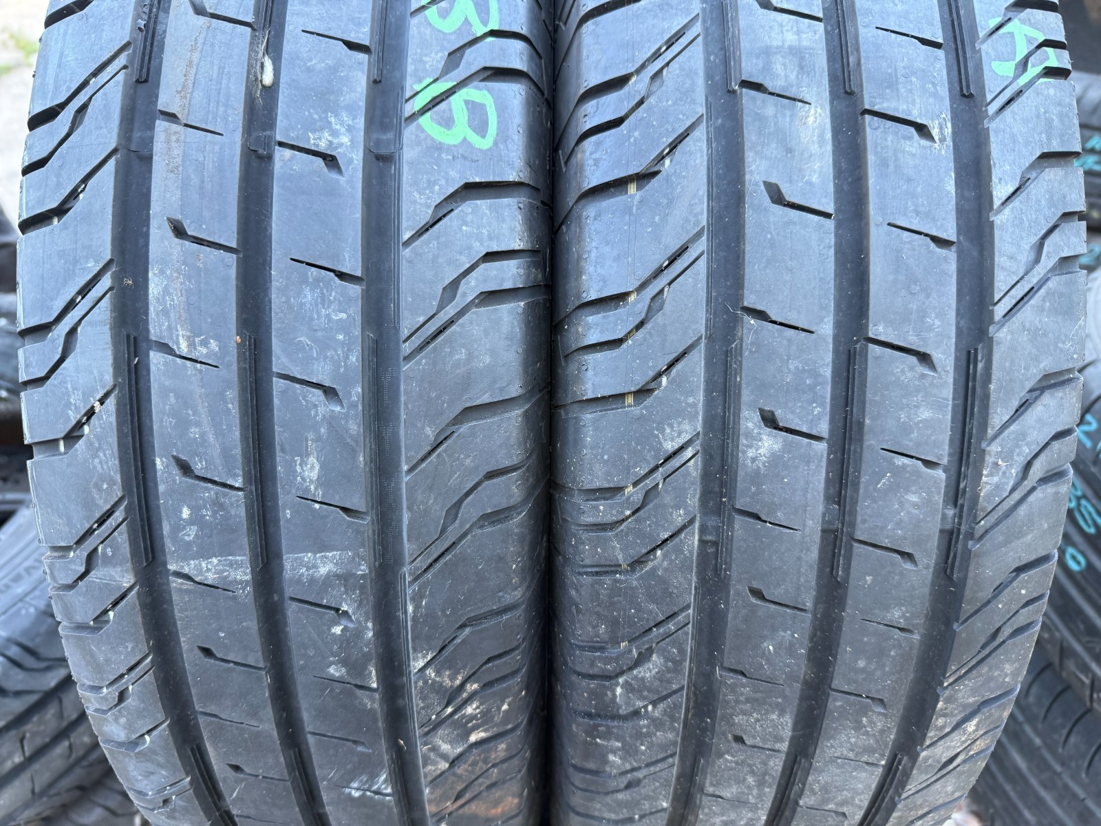 New 205 75 16C Continental, CVC 200, 113/111R, x1 Tyre (F1_tyres) YD293