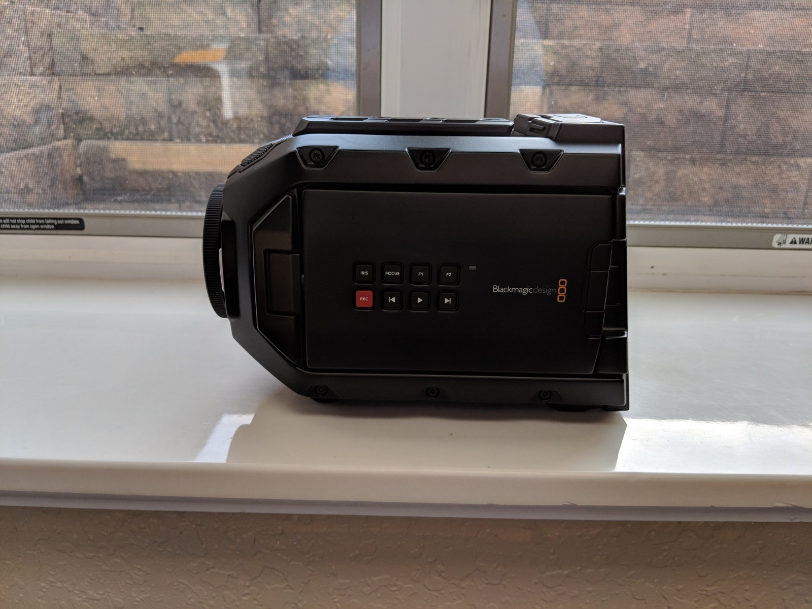 Blackmagic Design URSA Mini 4k EF Digital Cinema Camera