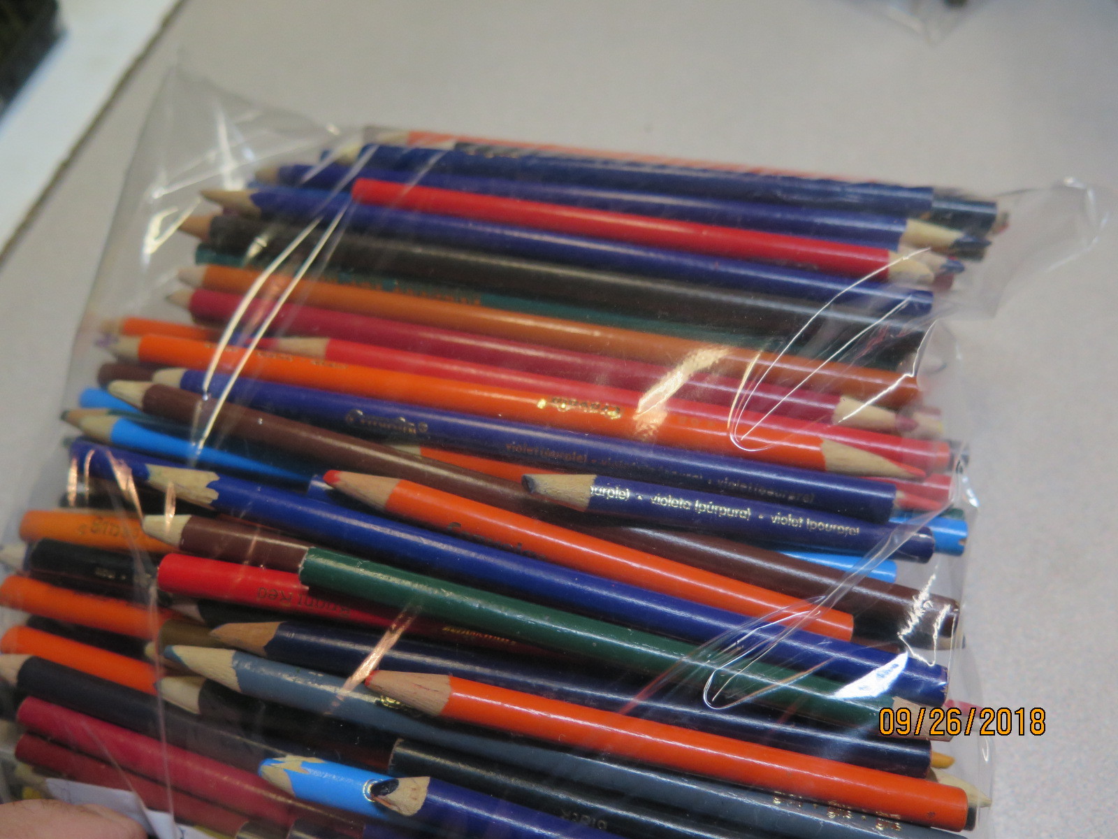 LOT of 200 COLORED PENCILS art drawing color CRAYOLA  ROSEART more BARGAIN