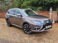 2016 Mitsubishi Outlander GX4hs Plug-In Hybrid with Full Serv History. Plus Towb