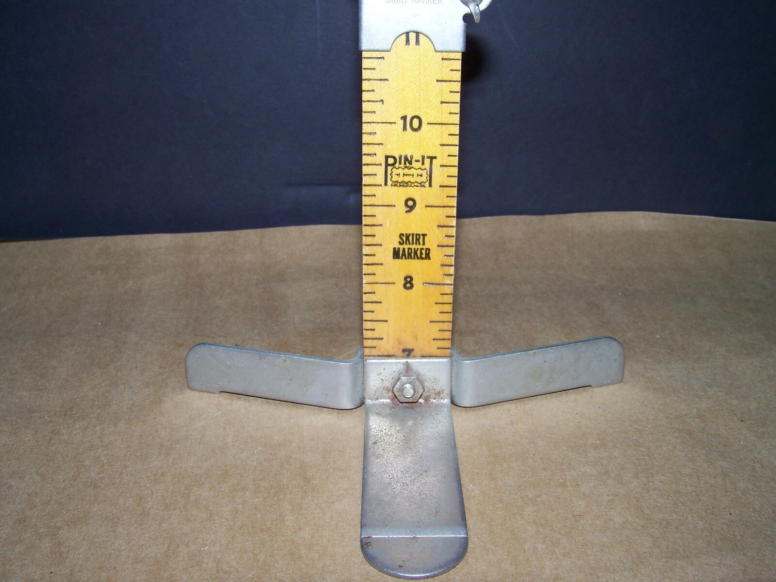 Vintage Pin-It Skirt Hem Marker Adjustable Measuring Took 20 inch usa