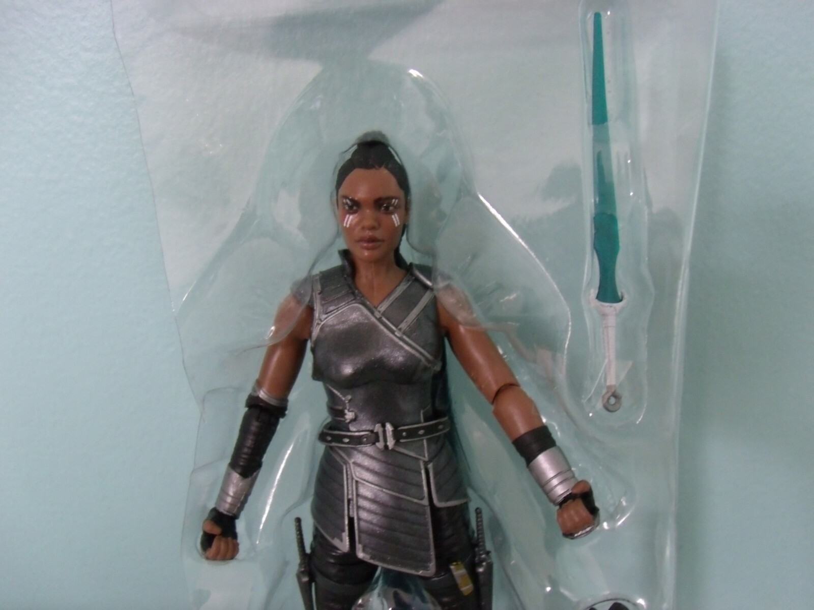 Marvel Legends Series Target exclusive Thor Ragnarok Marvel’s Valkyrie