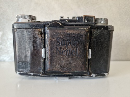 希少 ZEISS IKON Super Nettel Zeiss Ikon Super Nettel — Concert Photos, Historical Images