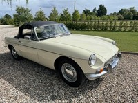 1965 MG B Pull Handle Roadster  Convertible PETROL Manual