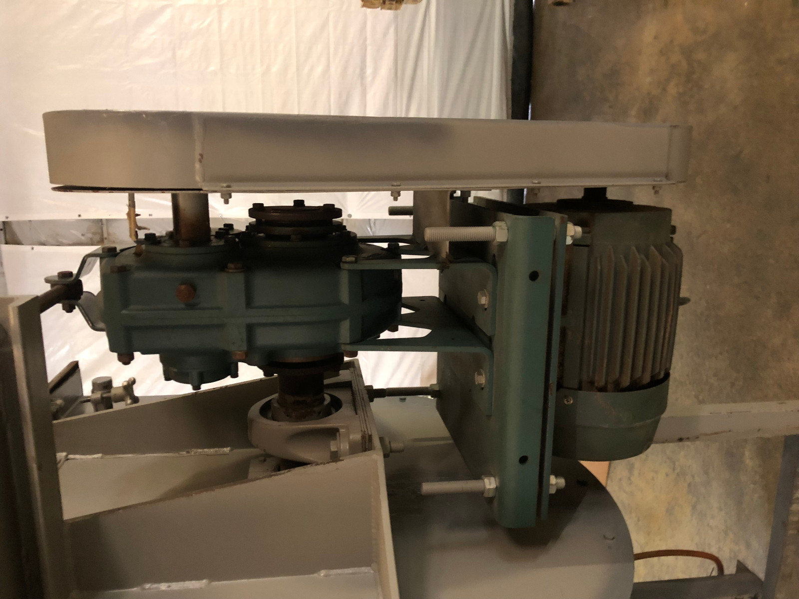 Hayes and Stolz Double ribbon Blender