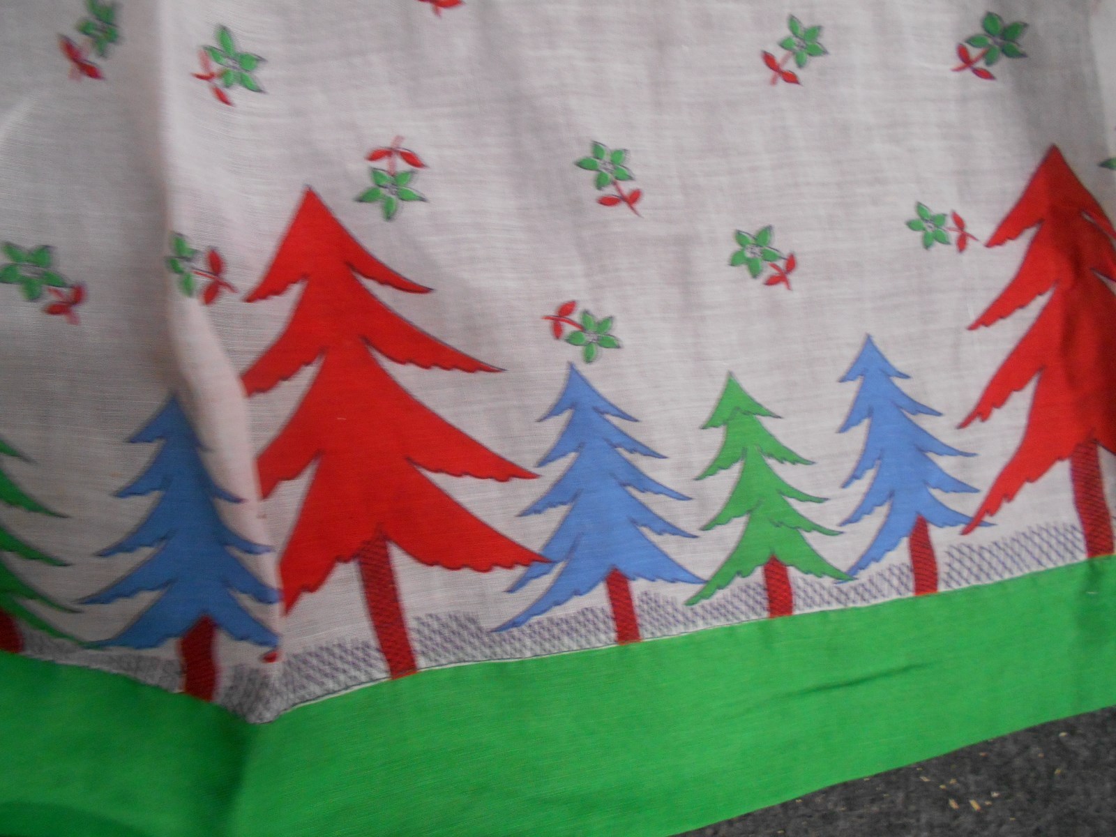 vintage light cotton shear Christmas holiday kitchen half apron Holly & trees