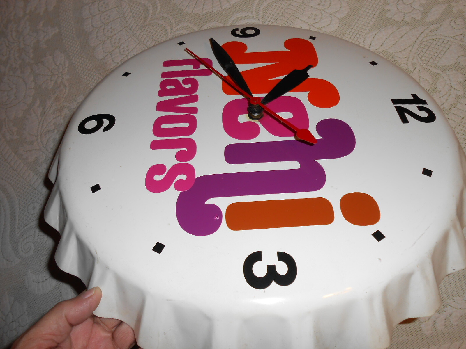 VINTAGE ORIGINAL 195O's NEHI SODA FLAVORS BOTTLE CAP TIN ADVERTISING CLOCK NOS