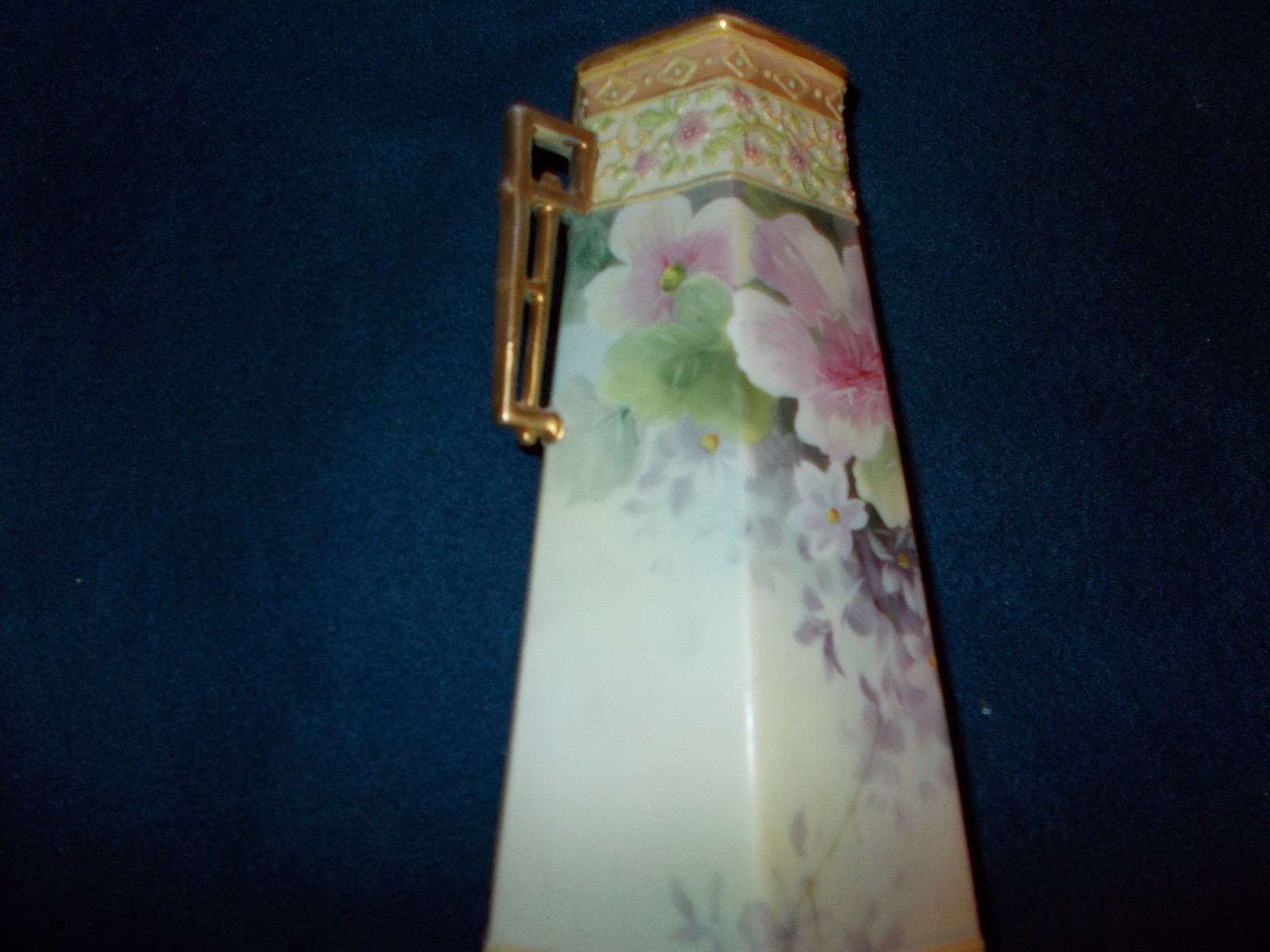 ANTIQUE  RARE VERY  UNUSUAL MORIMURA BROS NIPPON MORIAGE JAPANESE VASE