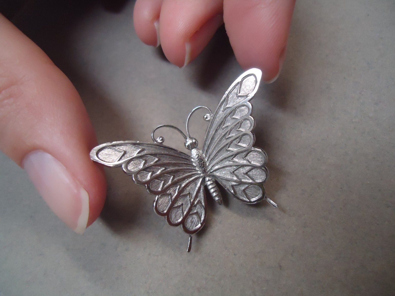 Sterling Silver 925 Textured Metal Elegant Butterfly Insect Brooch Pin