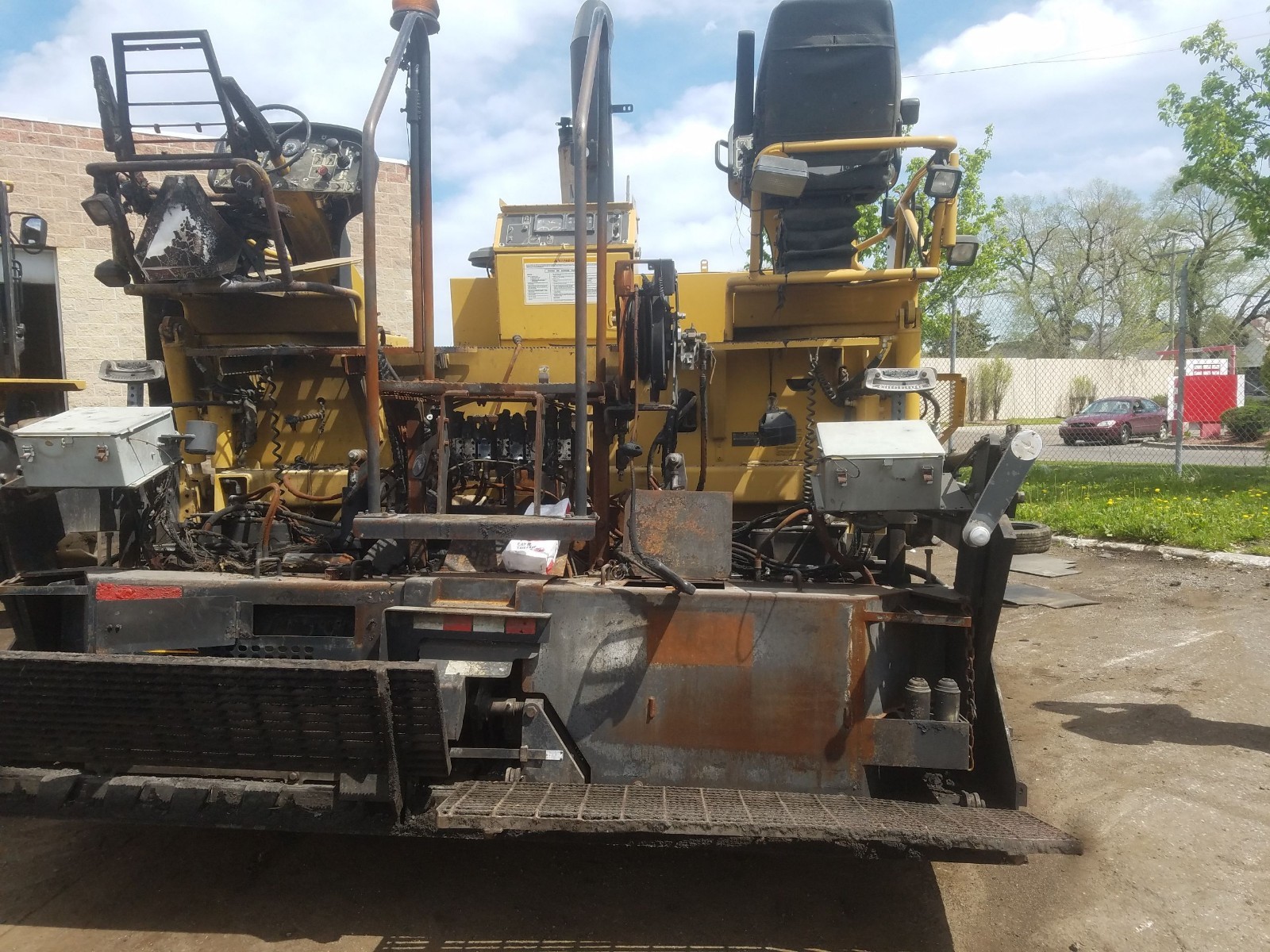 2008 CAT AP1055D ASPHALT MACHINE