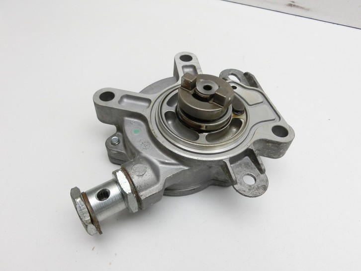Mazda 3 BL 11-13 2,0 88KW PE-VPS PEY6 Unterdruckpumpe Vakuumpumpe Mazda 3 BL 11-13 19.11.2013 PE07-18G00 gebraucht Vorschau 3