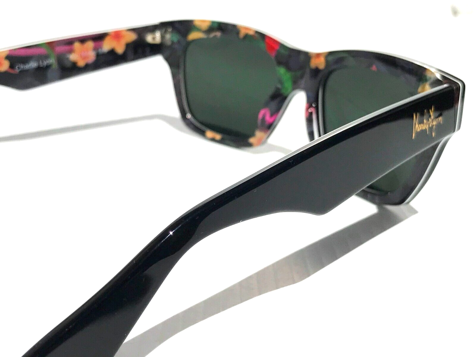 Pre-owned Maui Jim You Move Me Black & Floral Polarized Grey Gradient Sunglass 277-53 In Gray