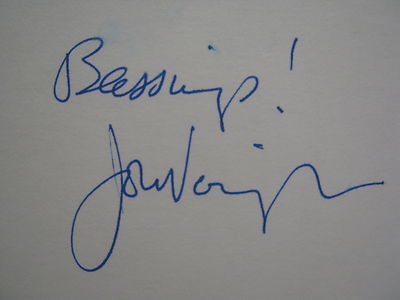 JON  VOIGT (