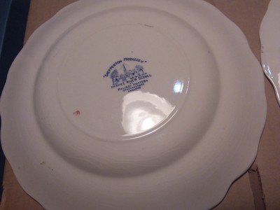 2 PLATES  - FLOW BLUE - 