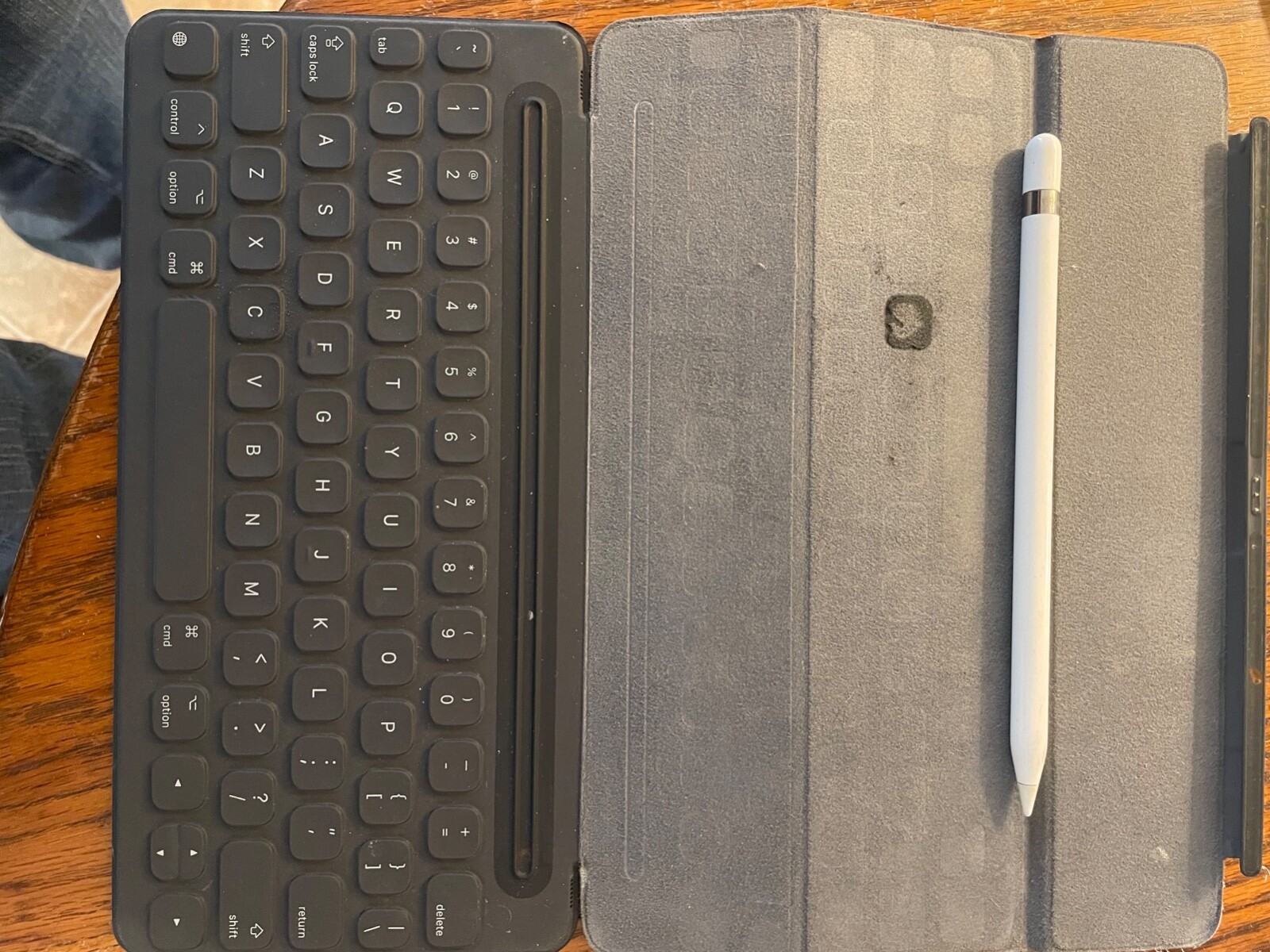keyboard and pencil Ipad Pro 9.7 inch | eBay