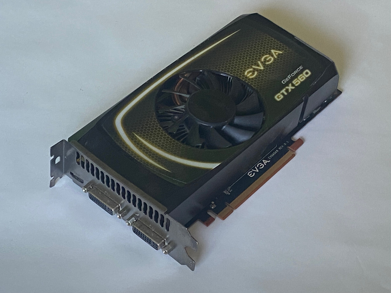 EVGA GTX 560 Ti グラフィックボード EVGA - Product Specs - EVGA GeForce GTX 560 Ti DS Superclocked