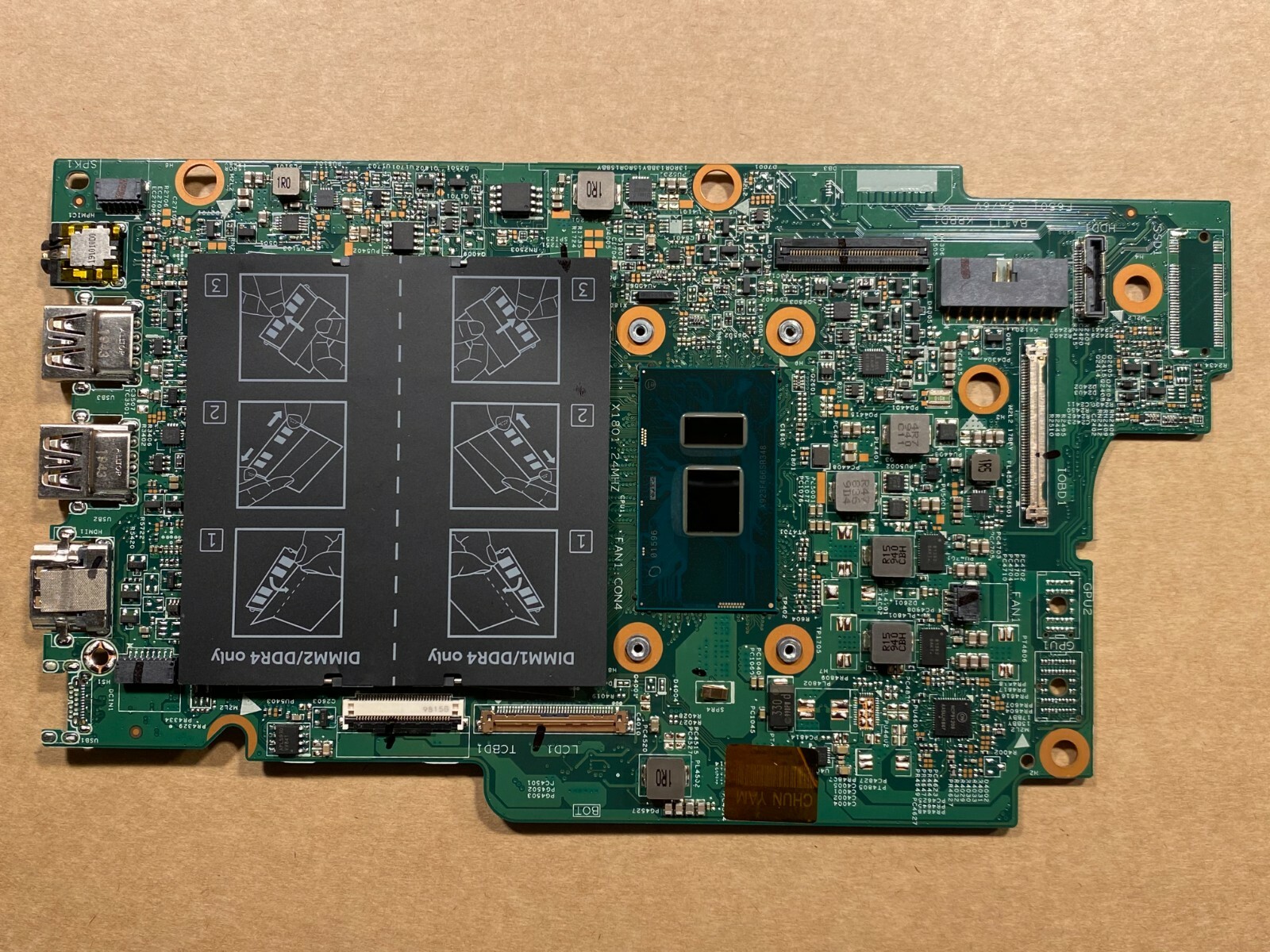 Windowsノート本体 DELL Inspiron 13-5378 Pentium 4415U /8GB 現品撮影 Dell Inspiron 13 5378 通販 フルHD 高解像度液晶13.3
