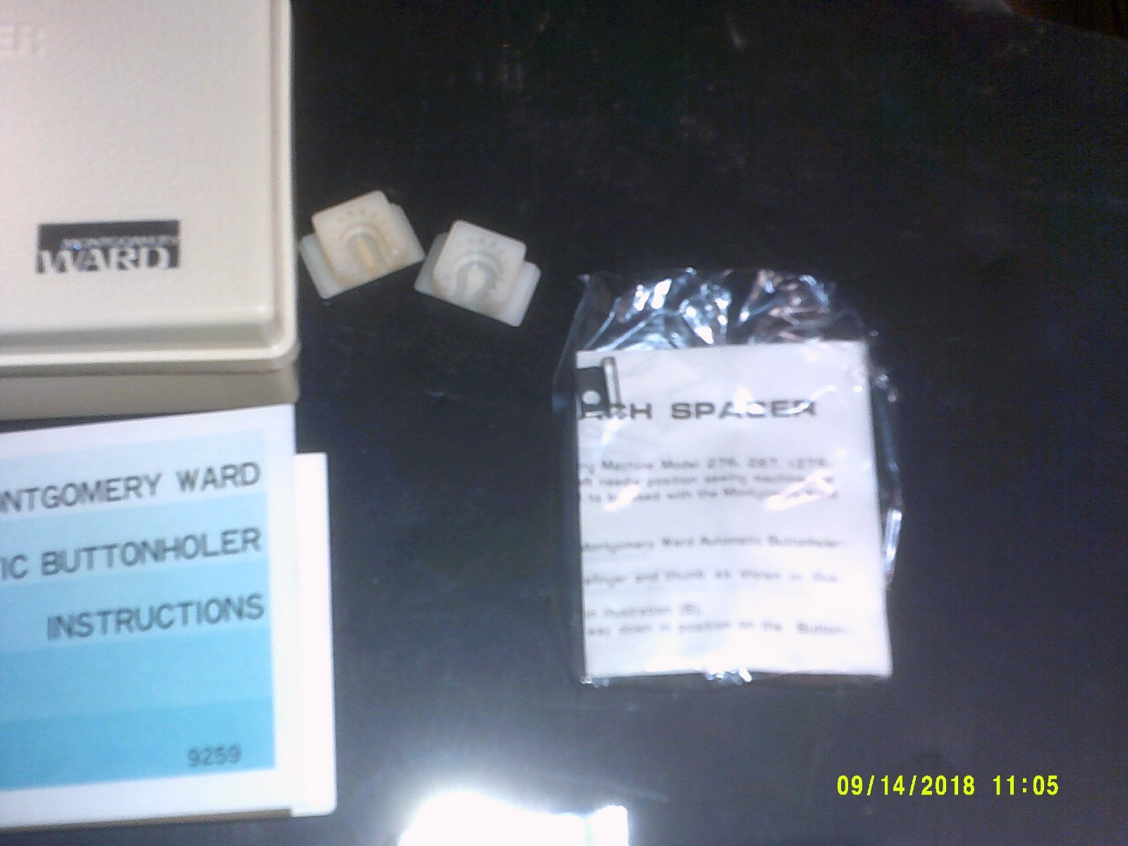 Vintage Montgomery Ward Automatic Buttonholer 9259 For Sewing Machines in Box