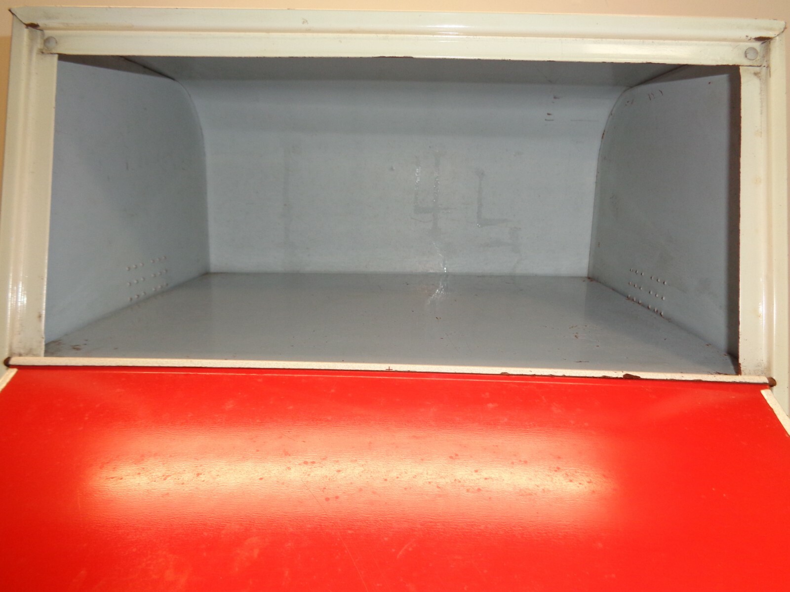 Vintage Decoware Metal Double Door Bread Box Pie Safe Red & White with Flowers