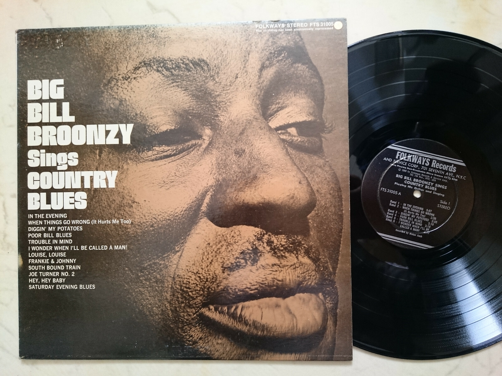 米LP Big Bill Broonzy Sings Folk Songs FA2328 FOLKWAYS /00260