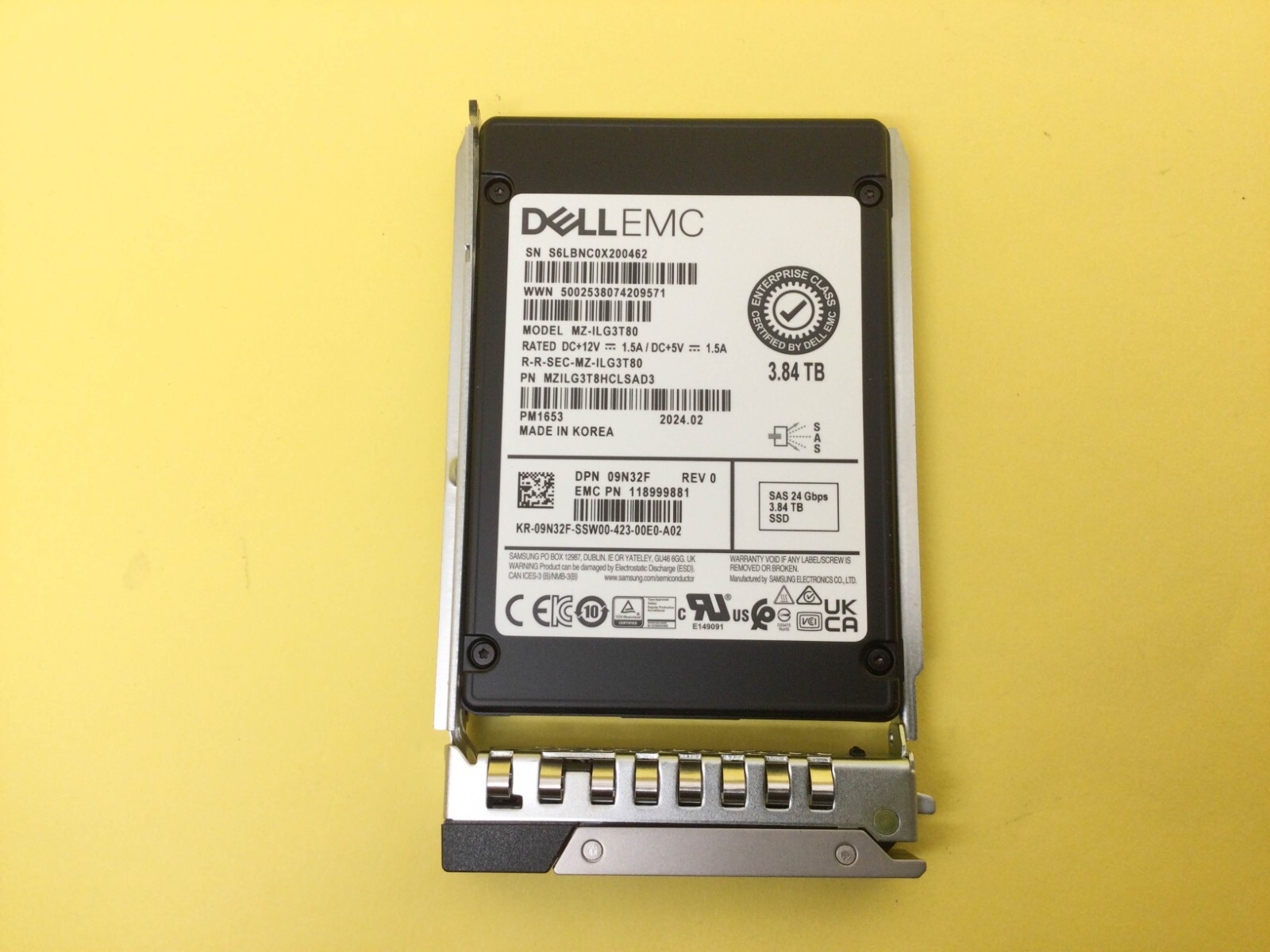 DELL - 【最終値下】office付高速SSD Dell Inspiron 3179 imgrc0188736872.jpg