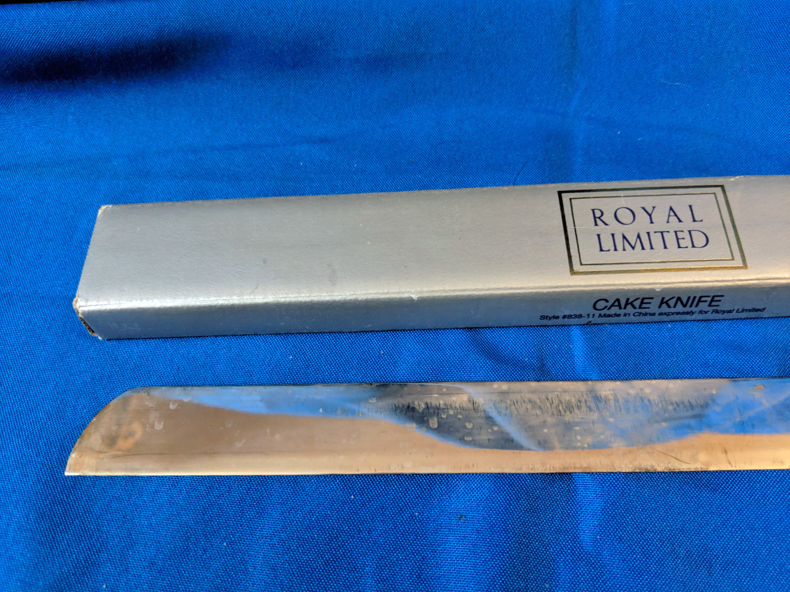 Royal Limited Silverplate in BOX Large Cake Knife 838-11 wedding VTG 14