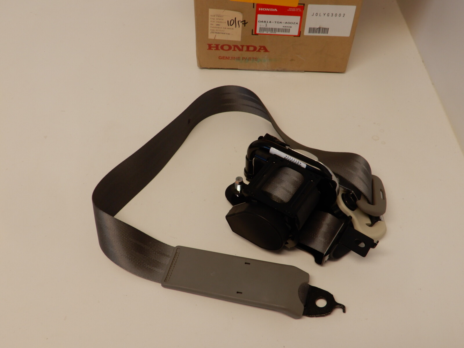 2012 Honda CRV CR-V OEM Front Right Seat Belt Honda 04814-T0A-A00ZA
