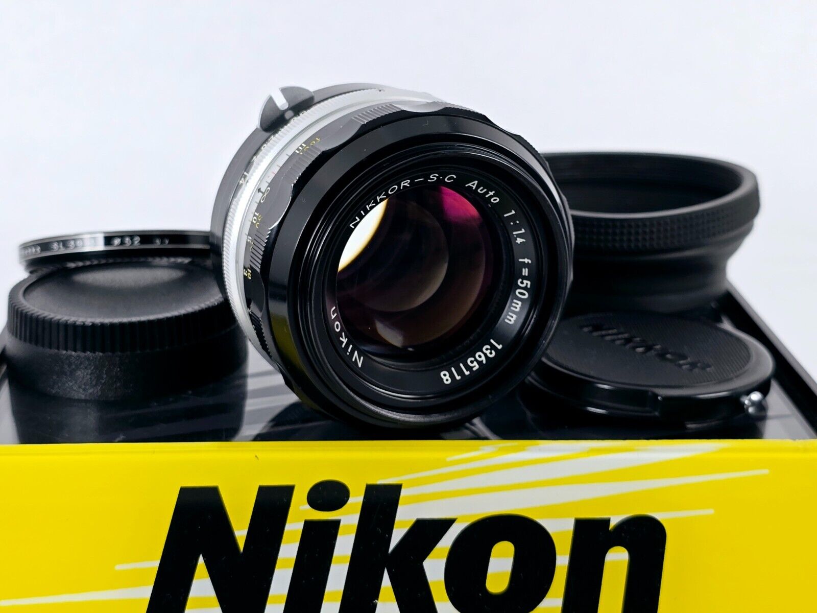 Nikon NIKKOR-S.C Auto 50mm おぞ f1.4 Nikon NIKKOR-S.C Auto 50mm おぞ f1.4