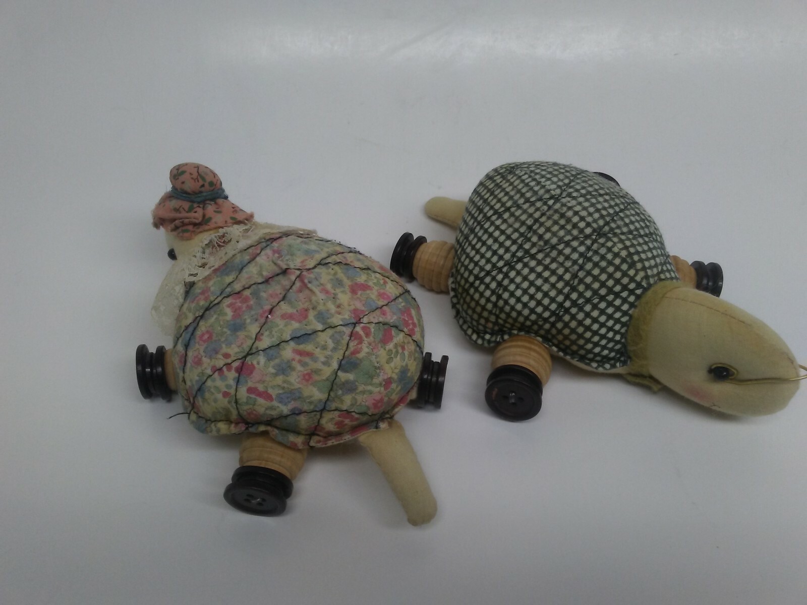 Vintage Collectible Pin Cushions Turtles Set of 2 Country Style 3