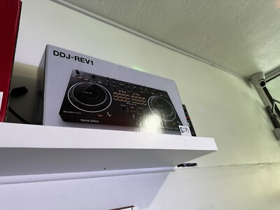 Pioneer DJ DDJ-REV1 Scratch Style 2-Channel Serato DJ Lite Controller